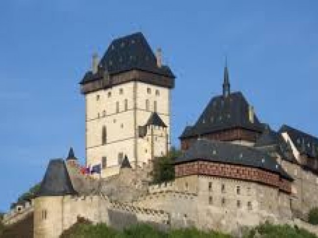 CELOVÍKENDOVÁ AKCE- KEMP KARLŠTEJN